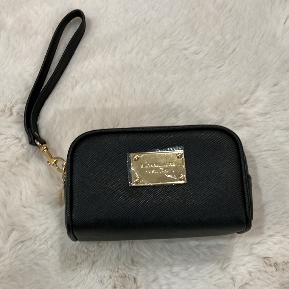 Michael Kors Black Leather Travel Wristlet With Gold Zipper And Detachable Strap